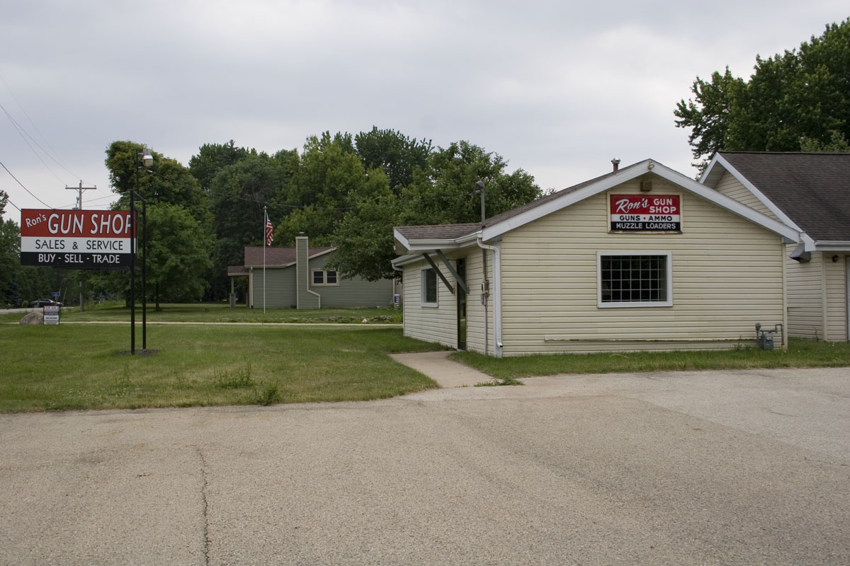 Original Ron’s Gun Shop location in Oshkosh, Wisconsin